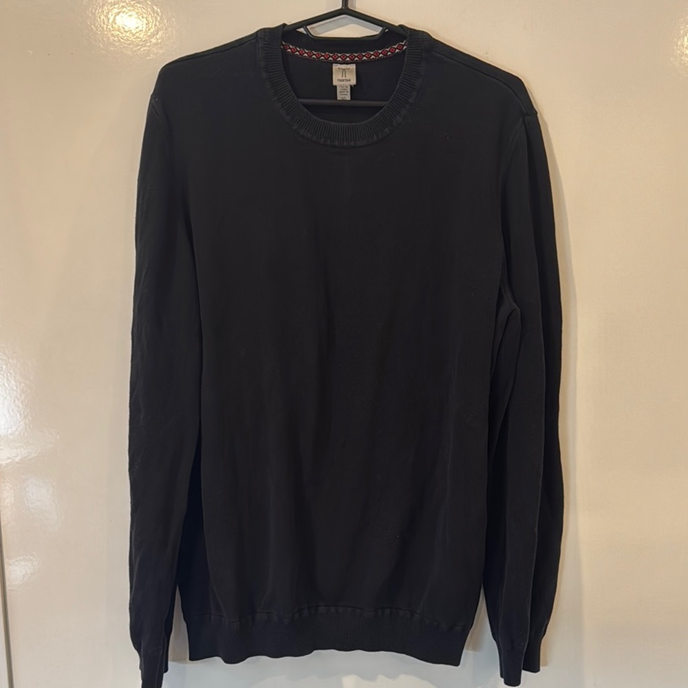 Tristan Black Crewneck Sweater with Timeless Elegance